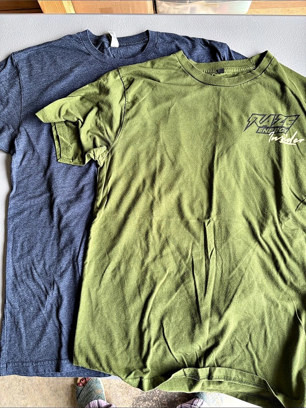 Raze Energy Raze Insider Graphic Short Sleeve Tees Size Medium